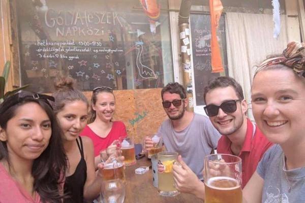 Budapest Garden Hostel Luaran gambar